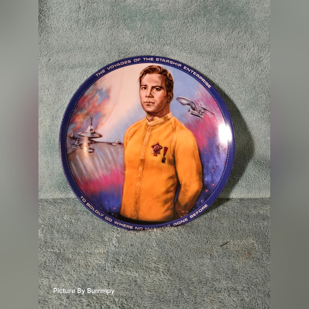 Vintage Star Trek Captain Kirk Plate Hamilton Collection